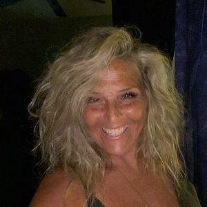 Meet your Posher, Polly